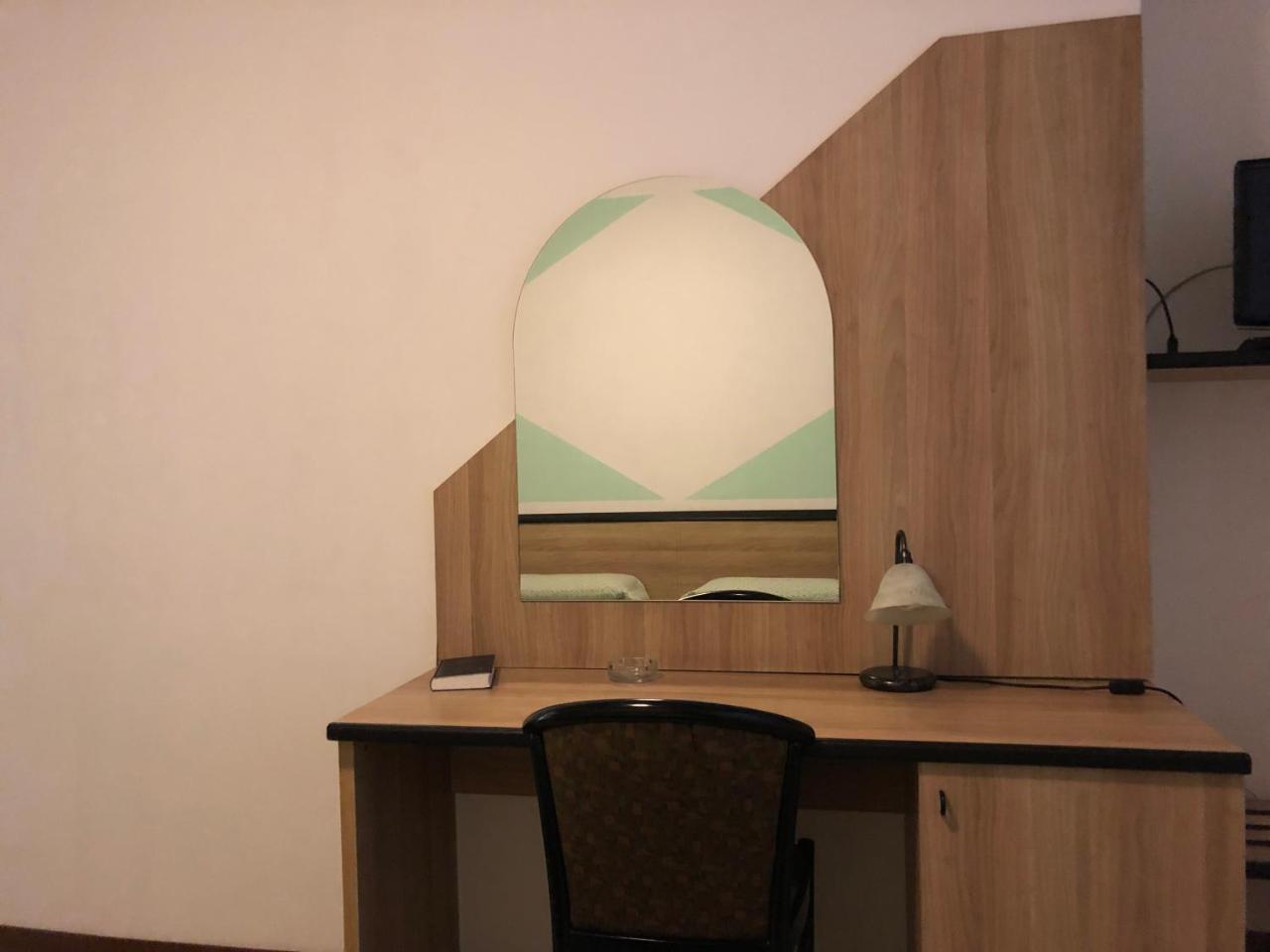 Hotel Roma Cassano Magnago Exteriör bild